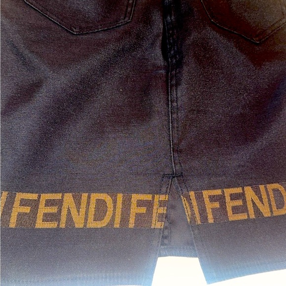 FENDI - Picture 2 of 7